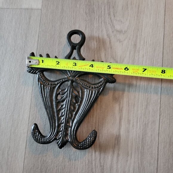 Vintage Cast Iron Trivet With Ornate Design - Picture 5 of 5